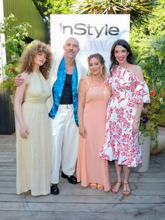 Hilary Duff feet photo thumbnail