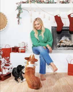 Hilary Duff feet photo 13