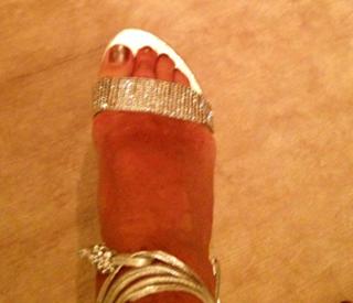 Hilary Farr feet photo 1