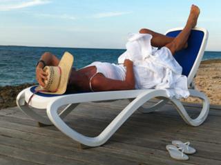 Hilary Farr feet photo 20