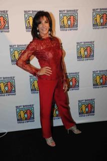 Hilary Farr feet photo 13