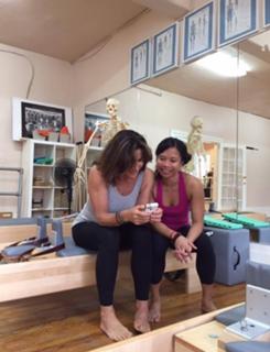 Hilary Farr feet photo 5