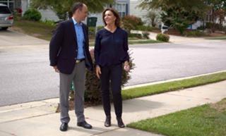Hilary Farr feet photo 1