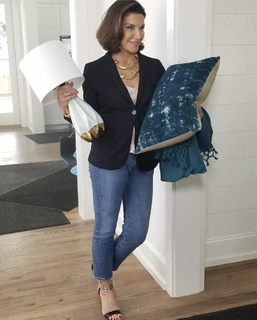 Hilary Farr feet photo 14