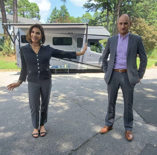 Hilary Farr feet photo 11