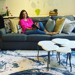 Hilary Farr feet photo 5