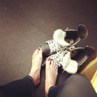 Hilary Knight feet photo 3