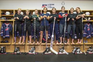 Hilary Knight feet photo 14