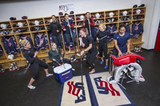 Hilary Knight feet photo 12