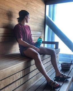Hilary Knight feet photo 19
