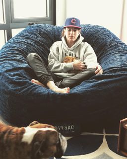 Hilary Knight feet photo 15