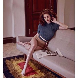 Hilary Rhoda feet photo thumbnail