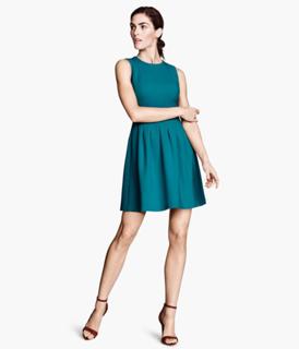 Hilary Rhoda feet photo thumbnail