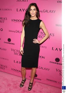Hilary Rhoda feet photo thumbnail