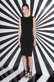 Hilary Rhoda feet photo thumbnail