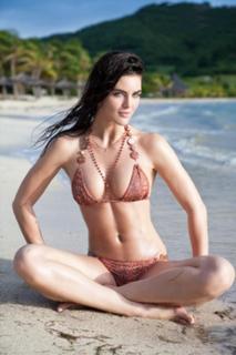 Hilary Rhoda feet photo thumbnail