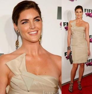 Hilary Rhoda feet photo thumbnail