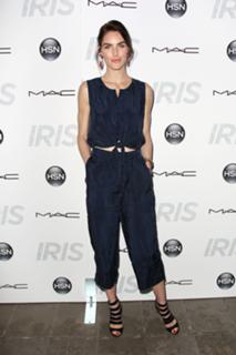 Hilary Rhoda feet photo thumbnail