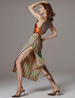 Hilary Rhoda feet photo thumbnail