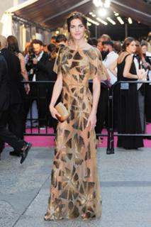Hilary Rhoda feet photo thumbnail
