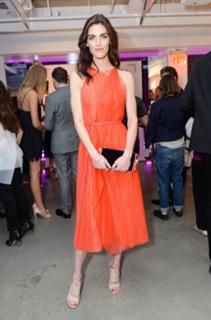 Hilary Rhoda feet photo thumbnail