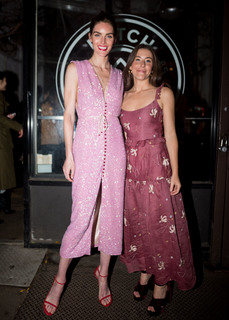 Hilary Rhoda feet photo thumbnail