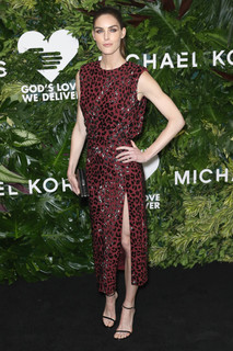 Hilary Rhoda feet photo thumbnail
