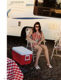 Hilary Rhoda feet photo thumbnail