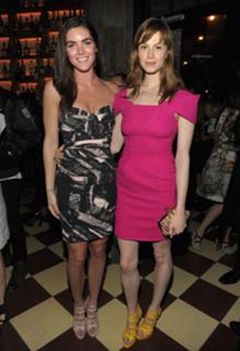 Hilary Rhoda feet photo thumbnail