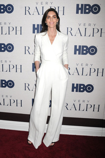 Hilary Rhoda feet photo thumbnail
