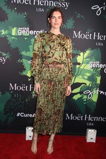 Hilary Rhoda feet photo thumbnail
