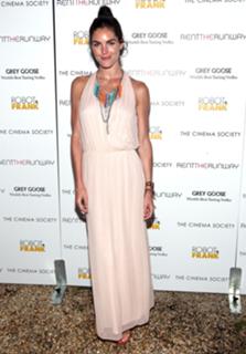 Hilary Rhoda feet photo thumbnail