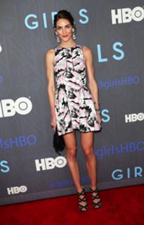 Hilary Rhoda feet photo thumbnail
