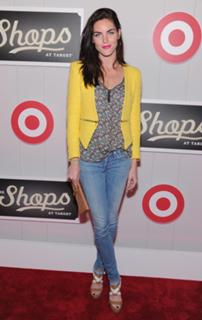 Hilary Rhoda feet photo thumbnail