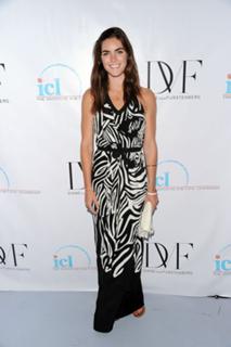 Hilary Rhoda feet photo thumbnail