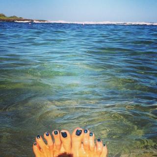 Hilary Shepard feet photo 2