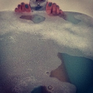Hilary Shepard feet photo 18