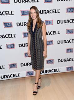 Hilary Swank feet photo thumbnail