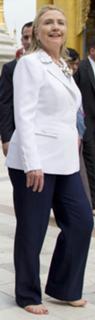 Hillary Clinton feet photo thumbnail