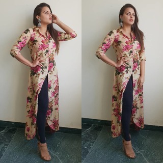 Himanshi Khurana feet photo thumbnail