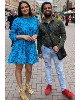 Himanshi Khurana feet photo thumbnail