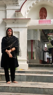 Himanshi Khurana feet photo thumbnail