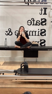 Himanshi Khurana feet photo thumbnail