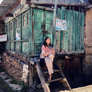 Himanshi Khurana feet photo thumbnail