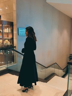 Himanshi Khurana feet photo 2
