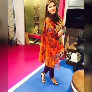 Hina Altaf feet photo 1