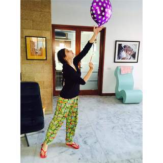 Hina Altaf feet photo 20