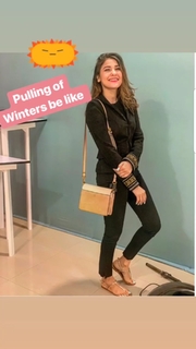 Hina Altaf feet photo 10