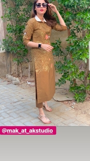 Hina Altaf feet photo 5