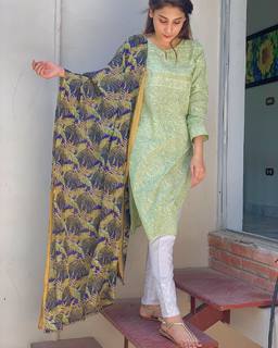 Hina Altaf feet photo 20